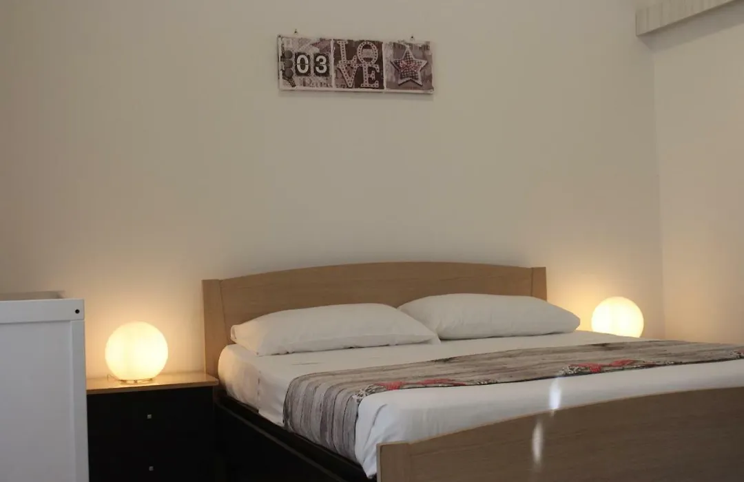 La Casa Dell'Emigrante-1